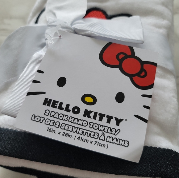 NWT Hello Kitty Hand Towels Set - Picture 3 of 5